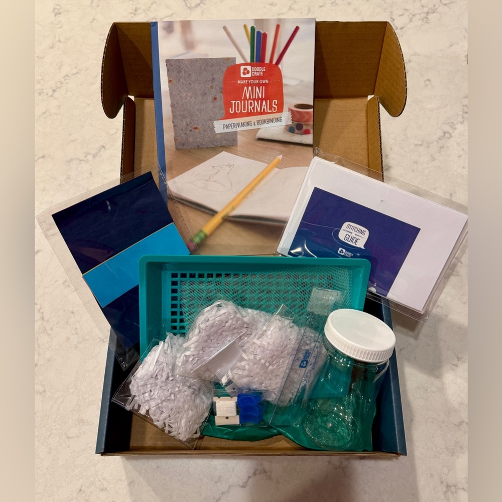 NIB KiwiCo Doodle Crate - Mini Journals